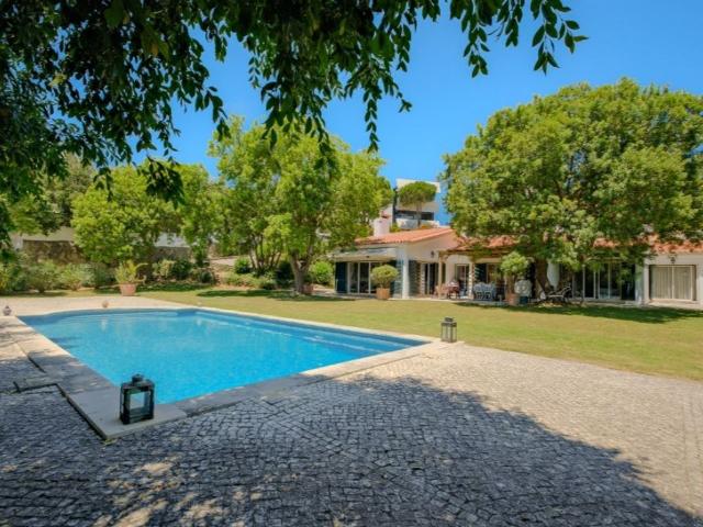 Prestigiosa casa de 420 m² à venda Alcabideche, Cascais, Lisboa