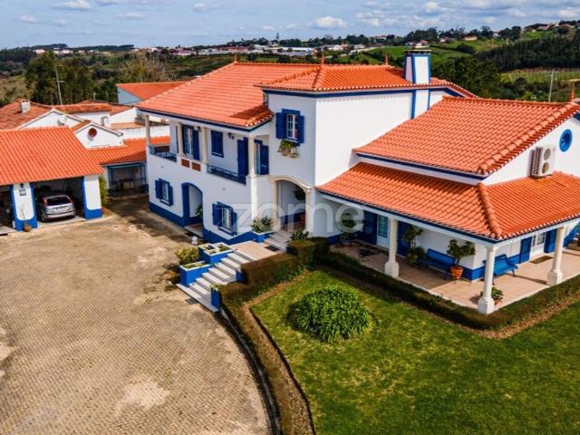Prestigiosa casa de 430 m² à venda Alcobaça, Portugal