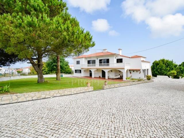 Prestigiosa casa de 437 m² à venda Peniche, Leiria