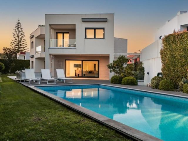 Prestigiosa casa de 436 m² à venda Cascais e Estoril, Portugal