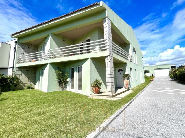 Prestigiosa casa de 550 m² à venda Póvoa de Varzim, Porto