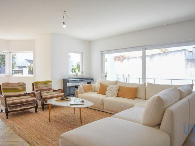 Prestigiosa casa de 570 m² à venda Amora, Portugal