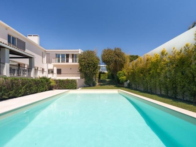 Prestigiosa casa de 667 m² à venda Cascais e Estoril, Cascais, Lisboa