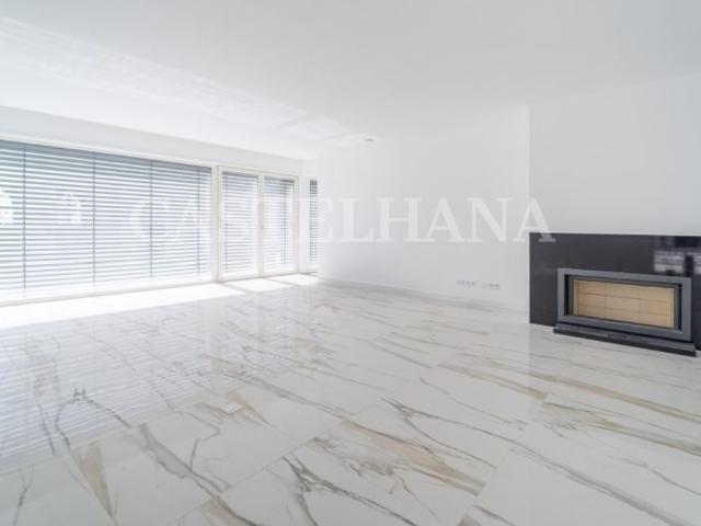 Prestigiosa casa de 667 m² à venda Praia Leca da Palmeira, Matosinhos, Porto