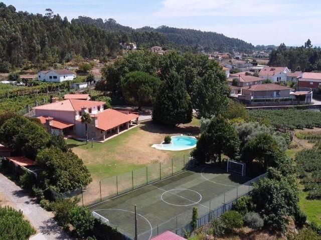 Prestigiosa casa de 707 m² à venda Cabeça Santa, Porto