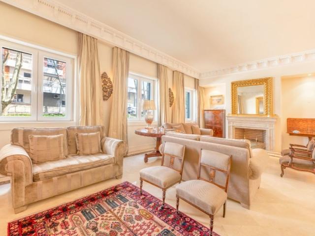 Prestigiosa casa de 900 m² à venda Lisboa, Portugal