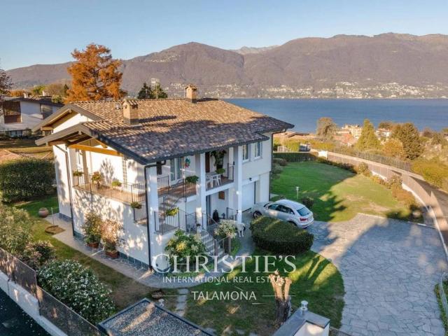 Prestigiosa casa di 260 mq in vendita Via Privata Altipiano, 15, Porto Valtravaglia, Lombardia