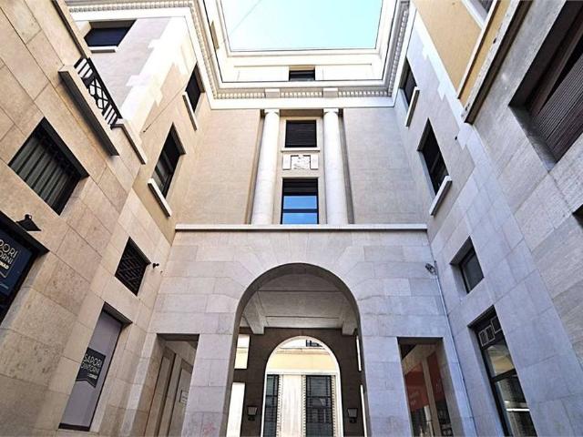Prestigioso ufficio di 216 mq in vendita Via Giuseppe Bertolotti, 2, Brescia, Lombardia