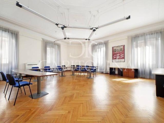 Prestigioso ufficio di 360 mq in vendita Corso Vittorio Emanuele II, Roma, Lazio