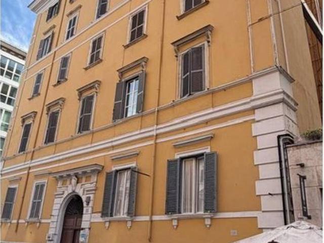 Prestigioso appartamento di 100 m² in vendita Via Palestro, Roma, Lazio