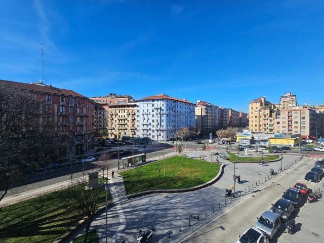 Prestigioso appartamento di 110 m² in vendita Via George Washington, 109, Milano, Lombardia