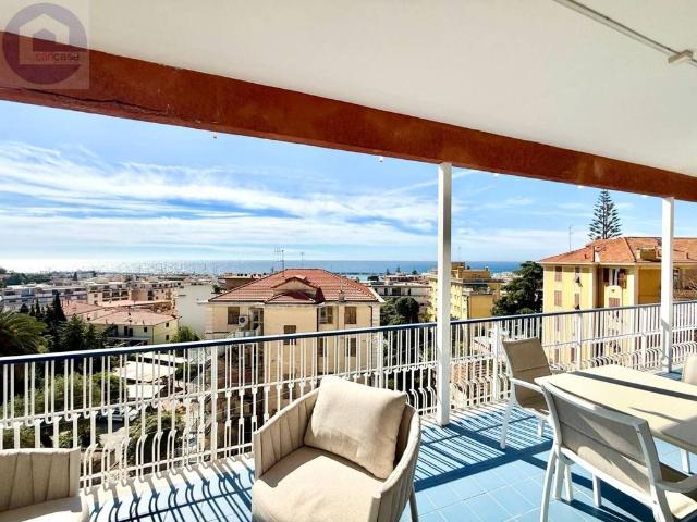 Prestigioso appartamento di 124 m² in vendita Via Val del Ponte, 44, Sanremo, Liguria