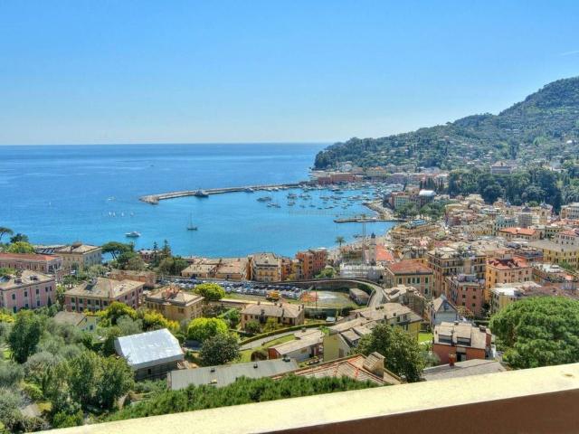 Prestigioso appartamento di 135 m² in vendita Corso Nicolò Cuneo, 79, Santa Margherita Ligure, Genova, Liguria