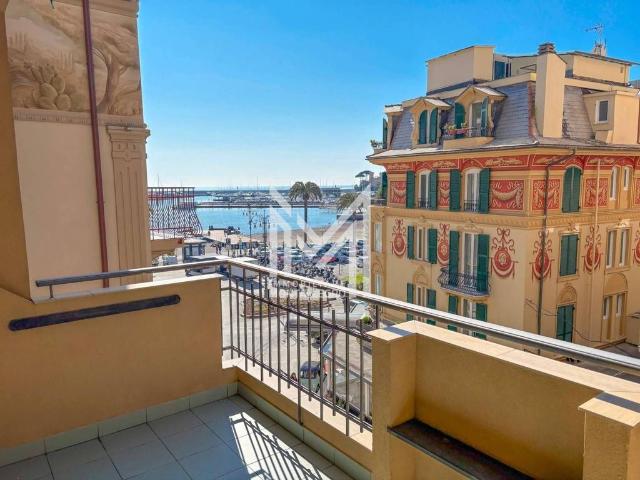 Prestigioso appartamento di 135 m² in vendita Rapallo, Liguria