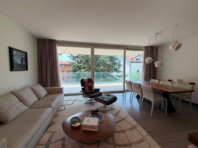 Prestigioso appartamento di 121 m² in vendita Via Antonio Locatelli, Bergamo, Lombardia