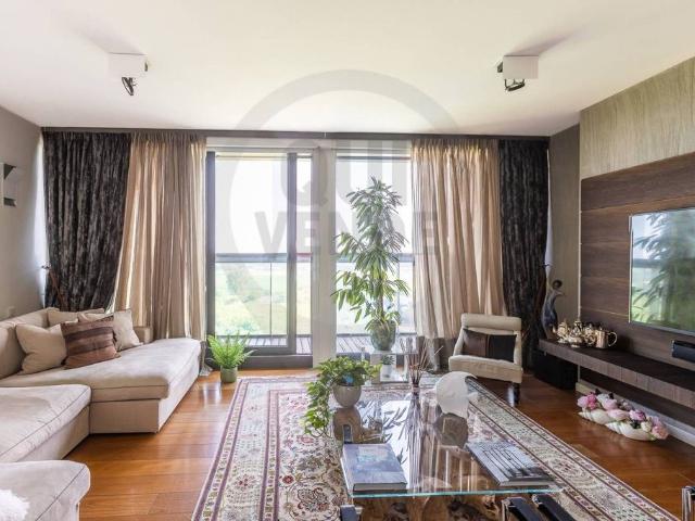 Prestigioso appartamento di 157 m² in vendita Viale Oriente, 114, Jesolo, Veneto