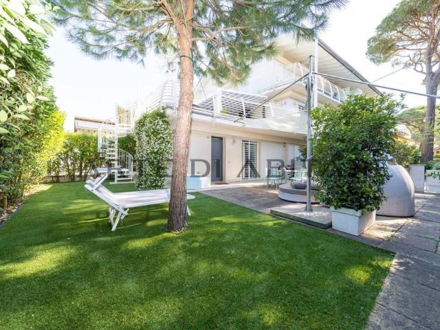 Prestigioso appartamento di 150 m² in vendita Viale Giuseppe Verdi, 12, Cervia, Emilia Romagna