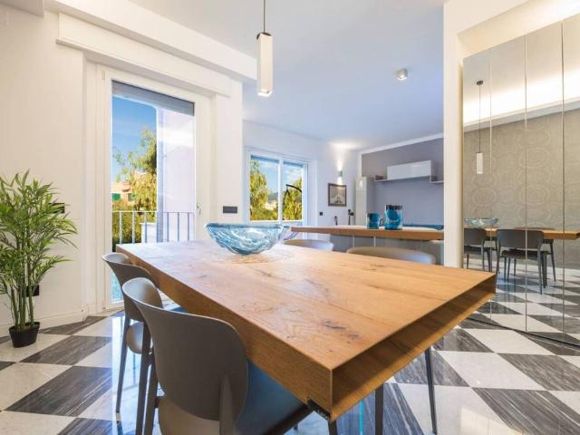Appartamento di lusso di 162 m² in vendita Via Luigi Pirandello, 14, Genova, Liguria