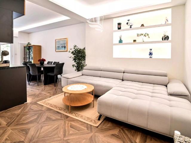 Prestigioso appartamento di 162 m² in vendita Bolzano, Italia