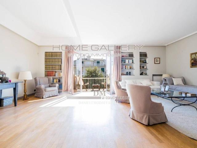 Prestigioso appartamento di 176 m² in vendita Viale Arezzo, Genova, Liguria