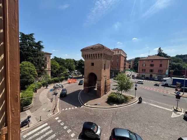 Prestigioso appartamento di 170 m² in vendita Via Castiglione, 79A, Bologna, Emilia Romagna