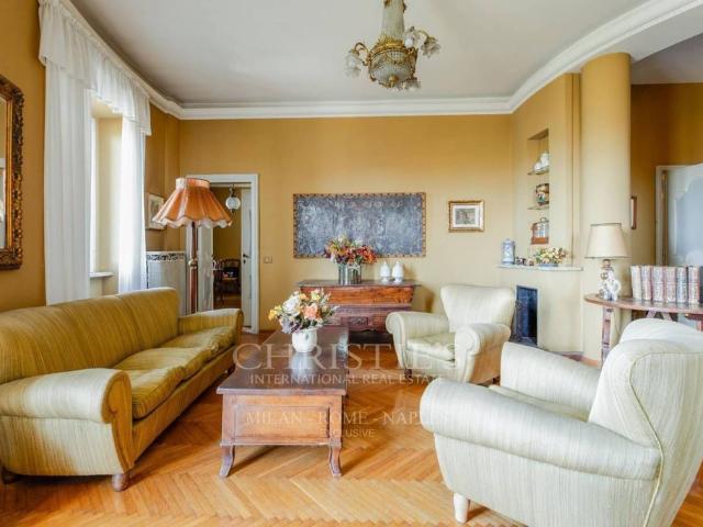 Prestigioso appartamento di 182 m² in vendita Via Archimede, Roma, Lazio