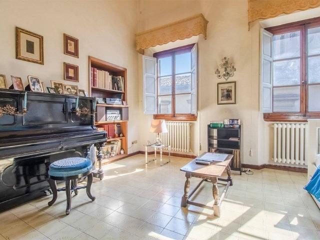 Prestigioso appartamento di 183 m² in vendita Via de' Pucci, Firenze, Toscana