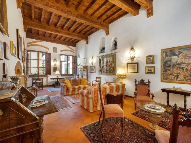 Prestigioso appartamento di 200 m² in vendita Firenze, Italia