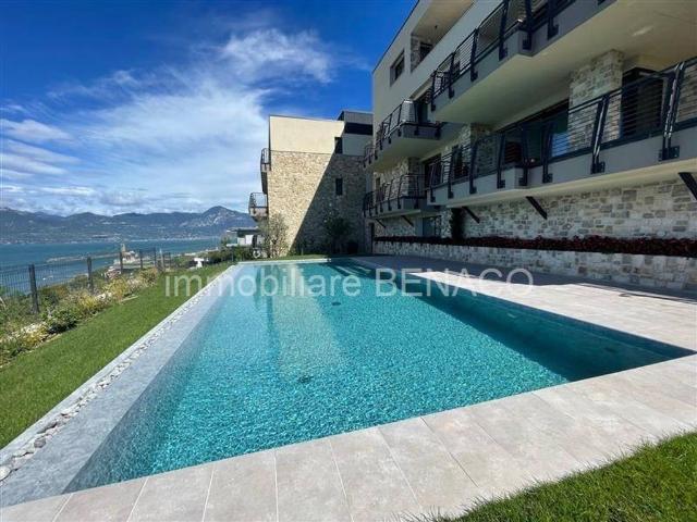 Prestigioso appartamento di 225 m² in vendita Via Vincenzo Bellini, Torri del Benaco, Veneto