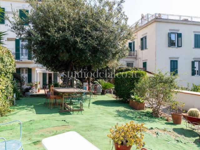 Prestigioso appartamento di 221 m² in vendita Salita del Casale, Napoli, Campania