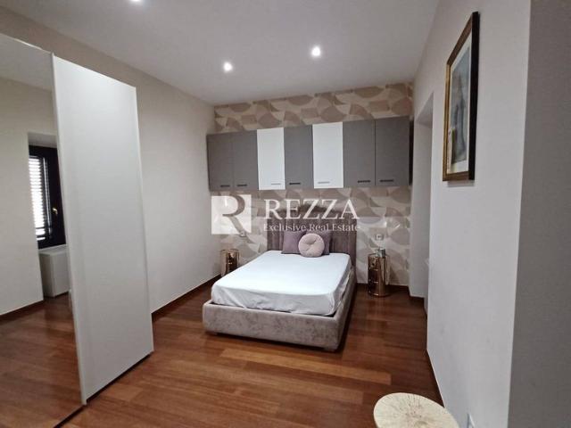 Prestigioso appartamento di 230 m² in vendita Via dei Due Macelli, Roma, Lazio