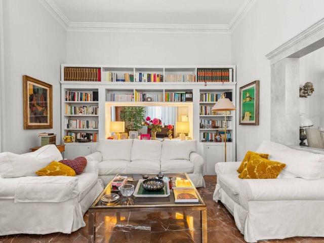 Prestigioso appartamento di 248 m² in vendita Viale Belfiore, 6, Firenze, Toscana