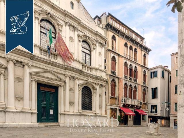 Prestigioso appartamento di 250 m² in vendita Venezia, Italia