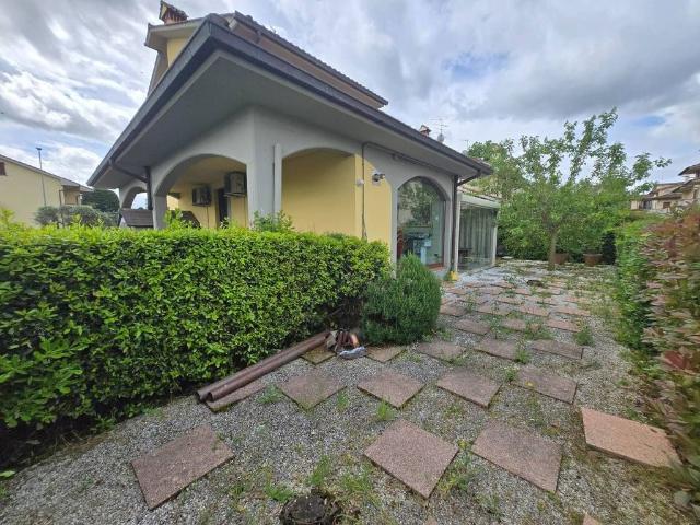 Prestigioso appartamento di 250 m² in vendita Via Masaccio, Poggio a Caiano, Prato, Toscana