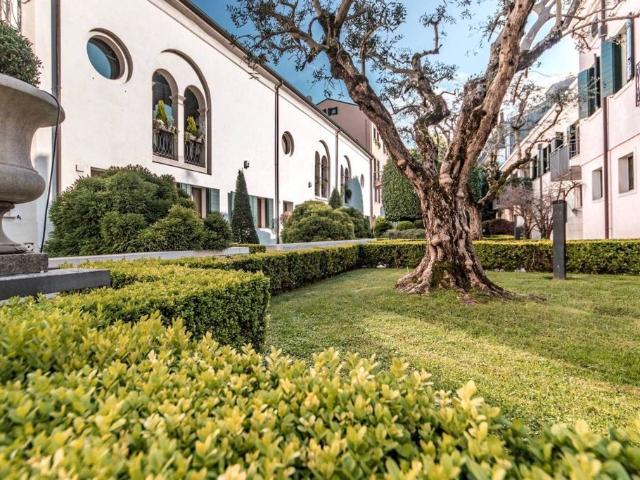 Prestigioso appartamento di 250 m² in vendita Via Patriarcato, Padova, Veneto
