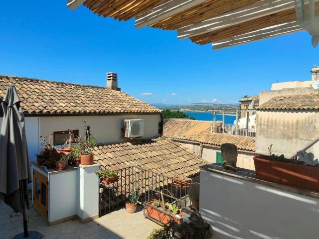 Prestigioso appartamento di 266 m² in vendita Siracusa, Italia