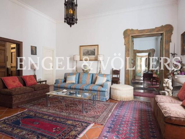 Prestigioso appartamento di 356 m² in vendita Salita Pontecorvo, Napoli, Campania