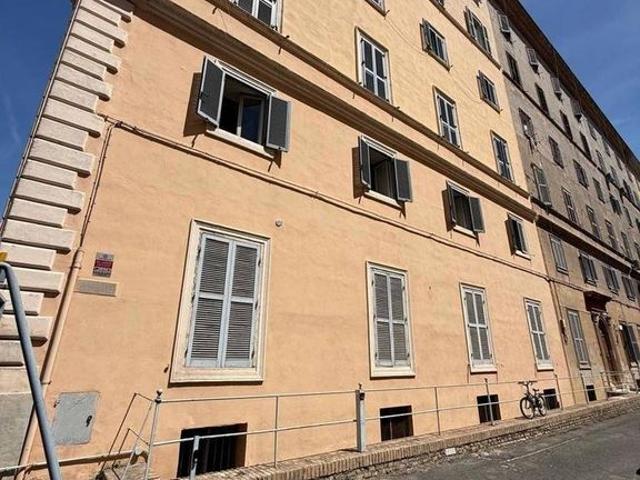 Prestigioso appartamento di 52 m² in vendita Via Paolo Emilio, 26, Roma, Lazio