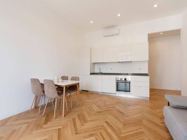 Prestigioso appartamento di 90 m² in vendita Piazza della Repubblica, Milano, Lombardia