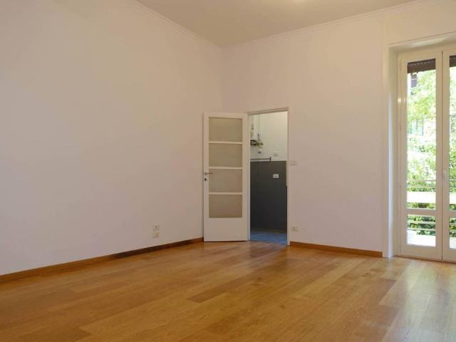 Prestigioso appartamento di 92 m² in affitto Via Andrea Massena, 3, Milano, Lombardia