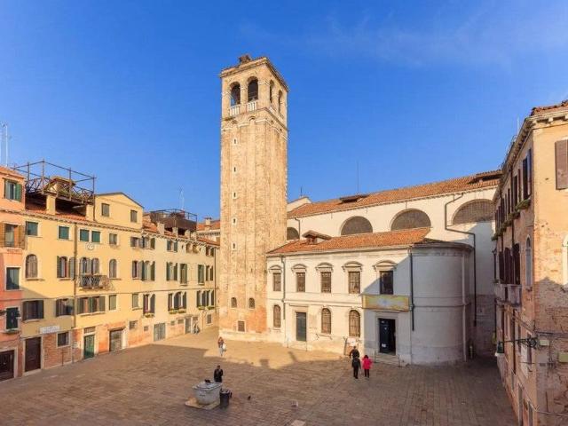 Prestigioso appartamento di 95 m² in vendita Campo San Silvestro, Venezia, Veneto