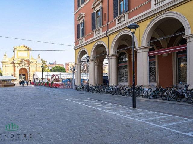 Prestigioso appartamento in vendita via galliera, Bologna, Emilia Romagna
