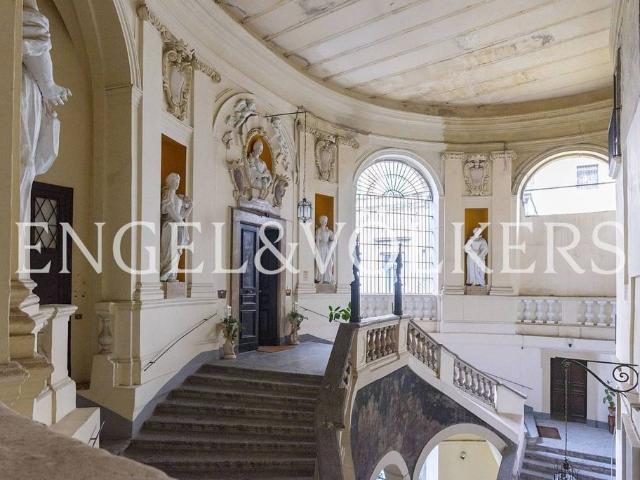 Prestigioso appartamento in vendita Via dei Tribunali, 362, Napoli, Campania