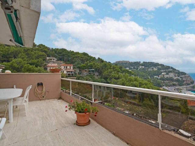 Prestigioso appartamento in vendita Via del Timo, Bergeggi, Savona, Liguria