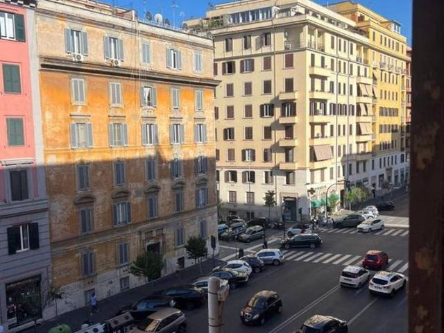 Prestigioso appartamento in vendita Via della Giuliana, 35, Roma, Lazio