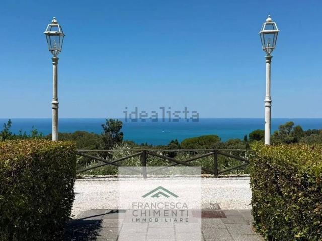Prestigioso appartamento in vendita Via di Quercianella, Livorno, Toscana