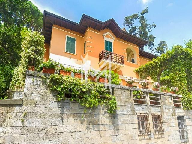 Prestigioso appartamento in vendita Via San Michele, Rapallo, Genova, Liguria