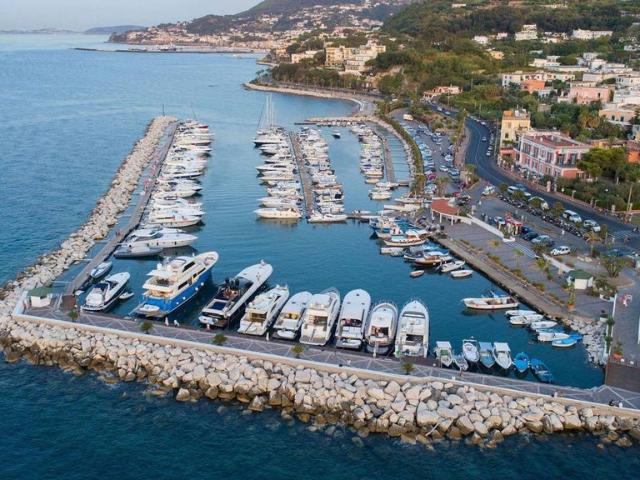 Prestigioso appartamento in vendita Via Pannella, Lacco Ameno, Campania
