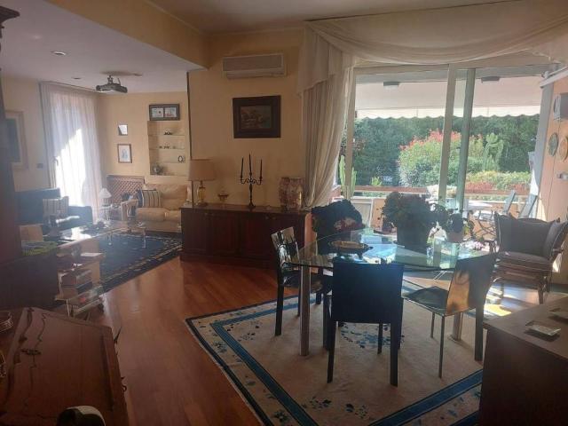 Prestigioso appartamento in vendita Viale Arezzo, Genova, Liguria