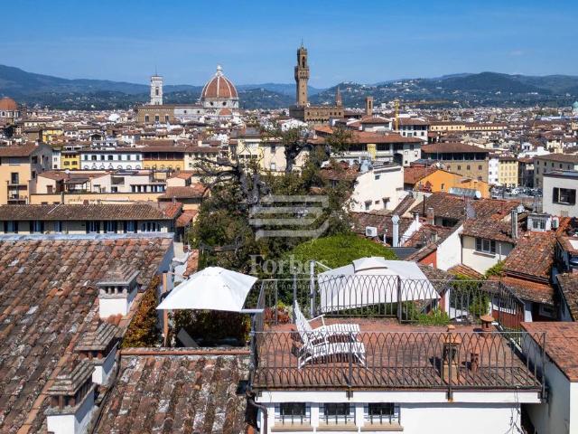 Prestigioso appartamento di 185 m² in vendita Firenze, Italia